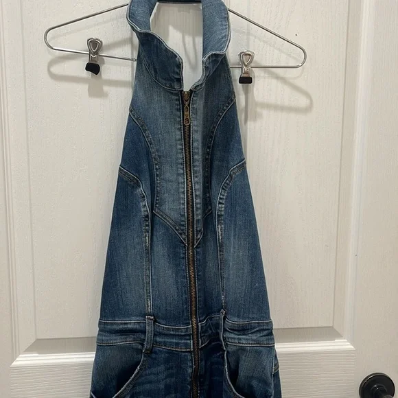 Guess Jeans Jumpsuit Halter Neck Low Back Cargo Faded Navy gently used - Picture 3 of 9